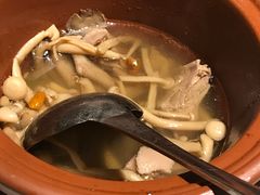 菌菇老鸭汤-小菜园新徽菜(苏州繁花中心店)