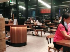 大堂-星巴克(深圳欢乐颂店)