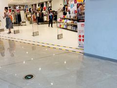 -优衣库(石家庄裕华万达广场店)