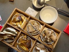 -阿婆情腊排骨火锅·野生菌季(古城旗舰店)