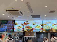 -小杨生煎(金山百联购物中心3楼店)