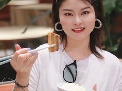 -老乡鸡(上海白玉兰广场店)
