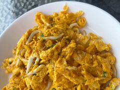 银鱼炒土鸡蛋-品鲜村农家菜·阳澄湖大闸蟹(总店)