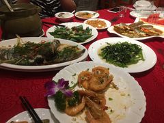 -美味海鲜大排档(明发美食地标店)