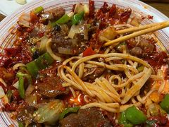-歹歹的加个面过油肉拌面