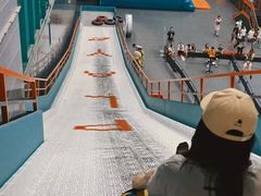 -极限PLAY运动娱乐新世界·团建派对潮玩休闲馆·室内蹦极高空游乐园