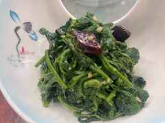 -乡村馕坑肉·烧烤·新疆菜·本地人更爱吃(阿勒泰首店)