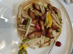 -千灯盛汇·头牌粤菜(致越优城店)