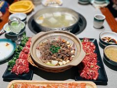 -四点金粥底火锅(沂州里店)