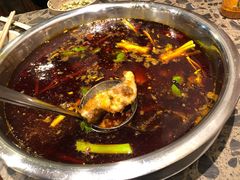 -肖肖酸萝卜鱼火锅(总店)