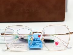 -潘多拉眼镜·蔡司依视路明月(潘家园店)