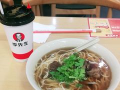 -李先生牛肉面大王(成都东站西广场店)