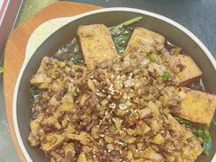 -川流不息·地道川菜·小龙虾(松东路店)