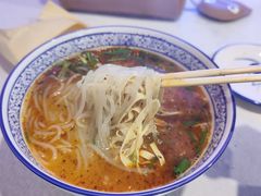 鸭汤米线-烤鸭肉夹馍鸭汤店