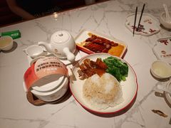 -广府汤语·靓汤·早茶·小粤菜(仁恒梦店)