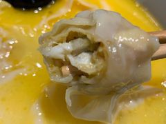 金汤黄鱼馄饨-蟹黄鱼·深夜面馆(巨鹿路店)