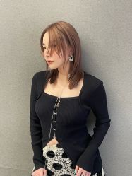 -PE SALON
