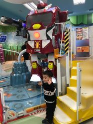-莫莉幻想儿童乐园(武汉经开永旺店)