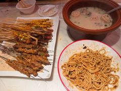 -老街烧烤大排档·地道湖北菜·龙虾馆(汉口火车站店)