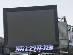 -SKECHERS 斯凯奇(上海国际时尚中心店)