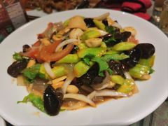 -鹤鸣嘉印象饭店(东市场小区店)