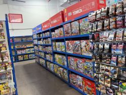 -逝水玩具折扣店