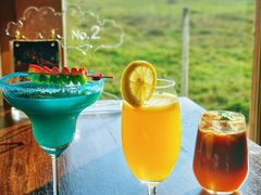 -Chom Cafe and Restaurant