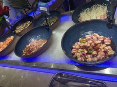 -锤头鲨毛肚海鲜烤肉自助餐厅(国购广场店)