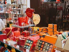-VENCHI 闻绮(上海佛罗伦萨小镇店)