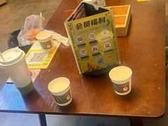 -荒岛实景沉浸密室(江汉路1店)