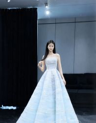 -Renee芮亦婚纱