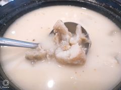 -河畔春天时尚餐厅