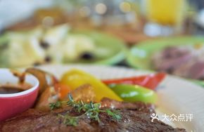 Rock-Grilled Grain-Fed Thick-cut Sirloin Steak
