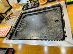 餐具摆设-韩阳王石板烤肉