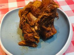 酱骨棒-东北哈尔滨酱骨头馆房掌柜铁锅炖
