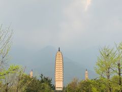 -三塔倒影公园
