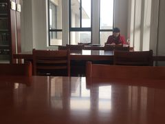 -武汉大学图书馆·文理学部总馆