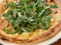 烟熏三文鱼沙拉-PIZZA BIANCA(万象城店)
