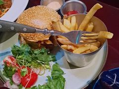 美式烧烤牛肉汉堡-bluefrog蓝蛙(悠唐购物中心店)