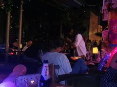 -胡桃里乐队酒馆