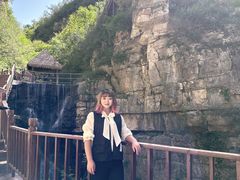 -大平台龙居瀑布旅游区