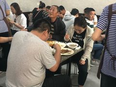 大堂-清真喜兰老丁羊汤特色小吃