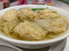 鲜虾云吞面-香港百合居(LCM置汇旭辉广场店)