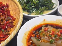 -万重锦·人文川菜馆(骡马市店)