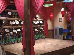 -老滇山寨•云南特色菜•地方菜•民族风情歌舞表演(金碧店)