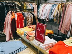 -URBAN REVIVO(北京斯普瑞斯奥特莱斯店)