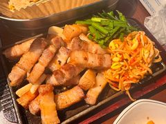 杨平脆脆五花肉-양평식당·杨平食堂(华贸店)