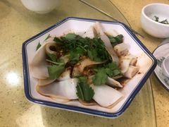 -东巴谷野生菌火锅餐厅