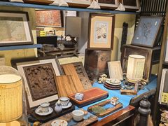 -邊城書店