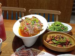 -黄泥岗·地道湖北菜(奥特莱斯店)